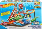 Hot Wheels Ultimate Gator Car Wash elevator, Crazy Track Whirlpool Color Shifter